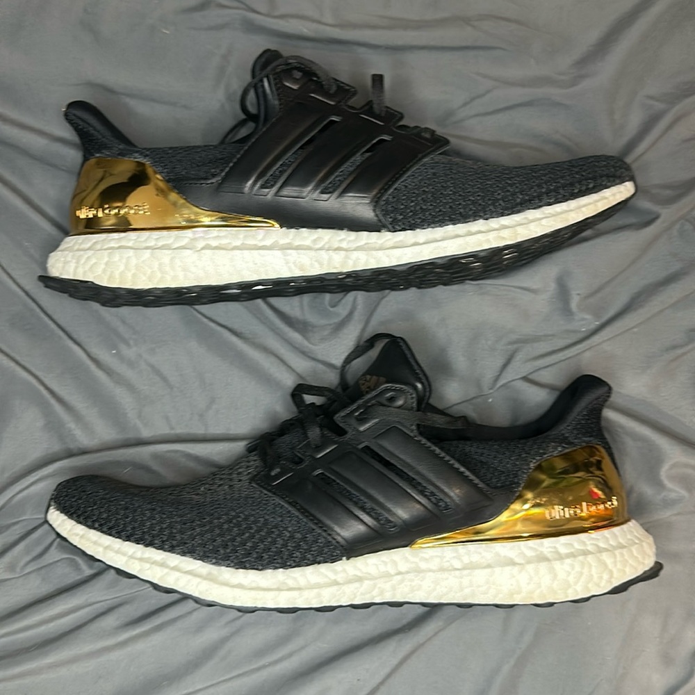 Adidas limited blk/gld ultraboost 2.0 size 13